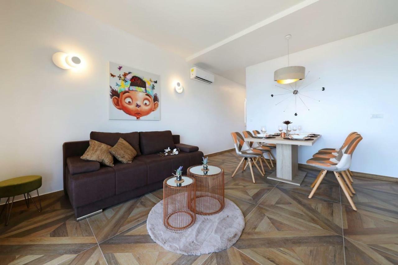 Redstone Luxury Apartments Sveta Nedelja  Exteriér fotografie