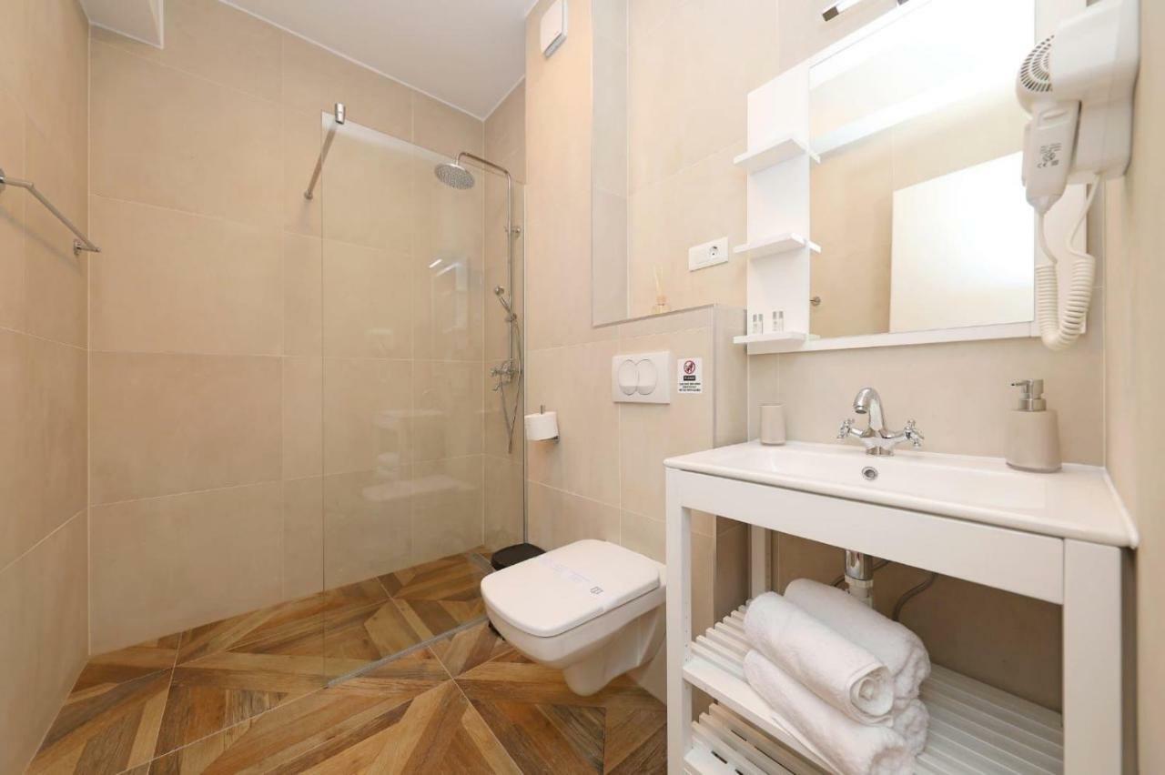 Redstone Luxury Apartments Sveta Nedelja  Exteriér fotografie